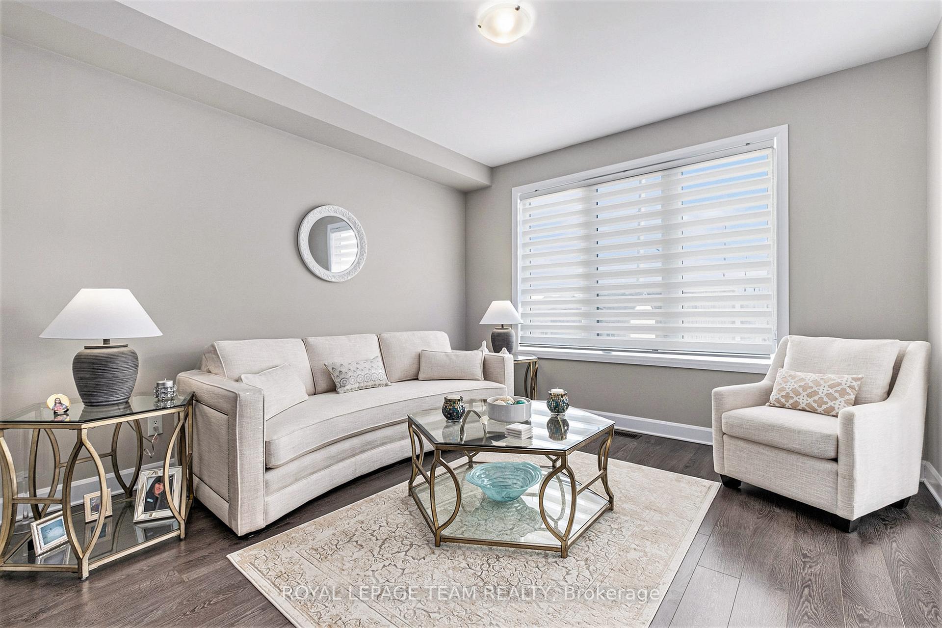 Photo 7 of 11 Aura Avenue, Ottawa, Barrhaven - Heritage Park — HOMEH