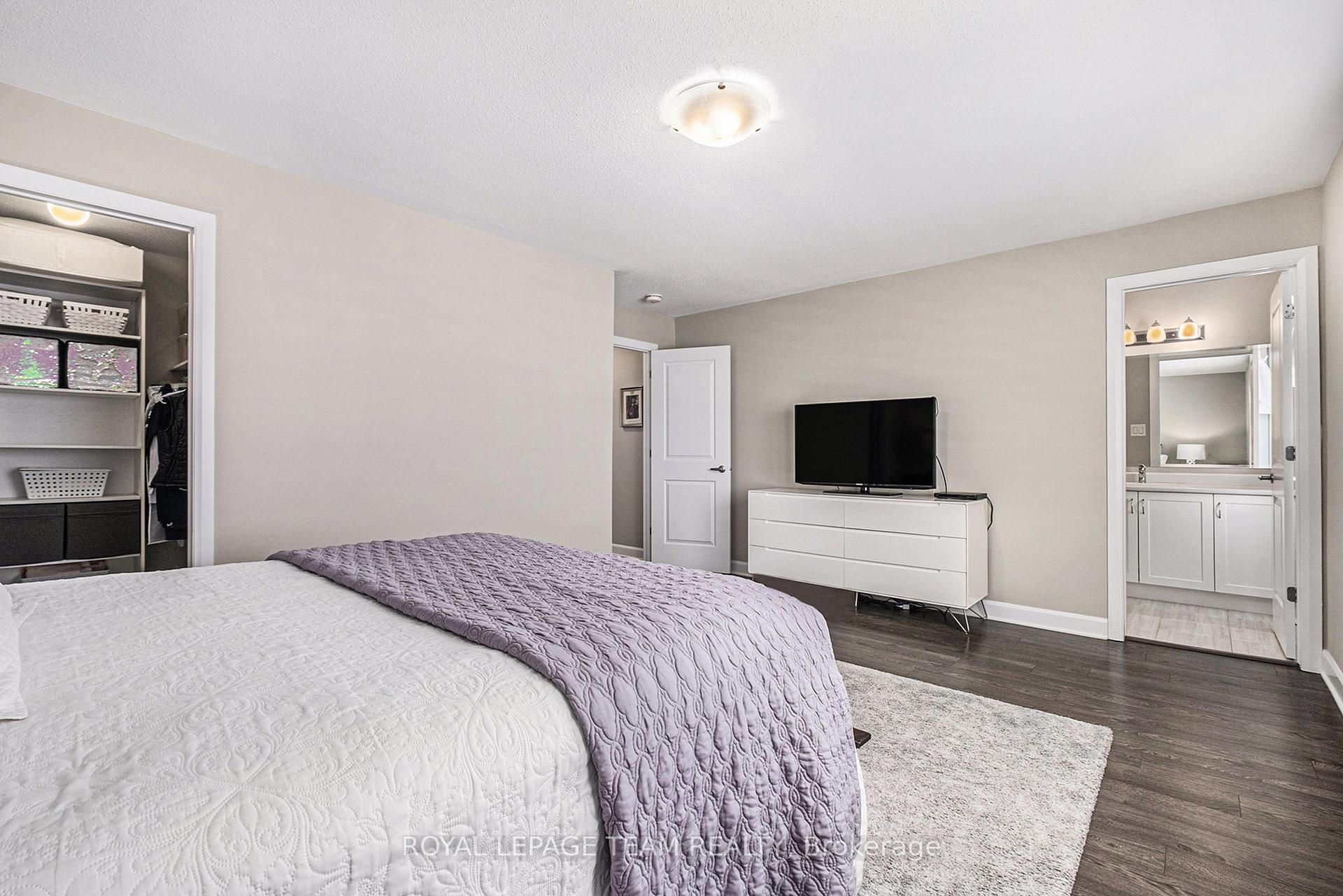 Photo 16 of 11 Aura Avenue, Ottawa, Barrhaven - Heritage Park — HOMEH