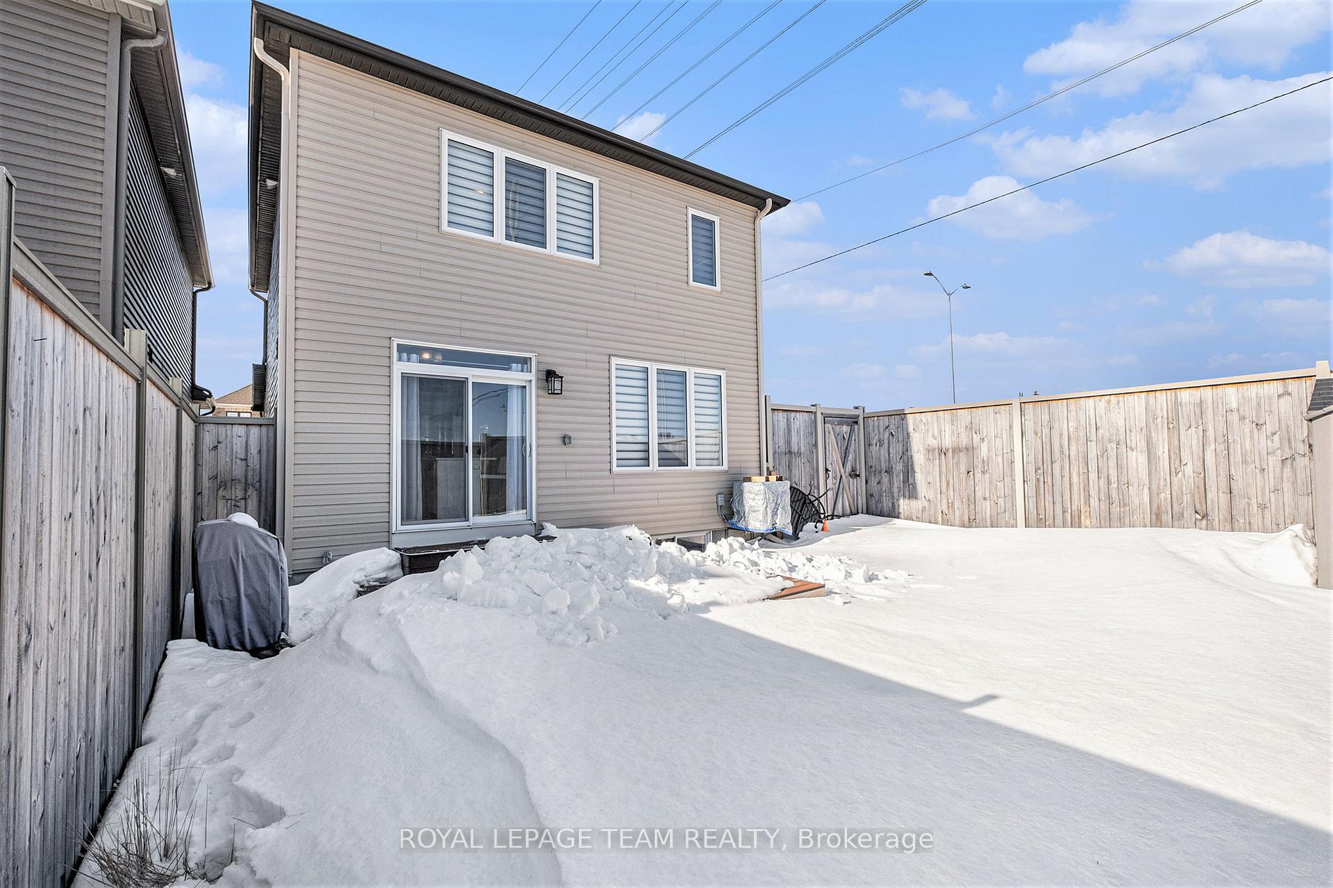 Photo 26 of 11 Aura Avenue, Ottawa, Barrhaven - Heritage Park — HOMEH