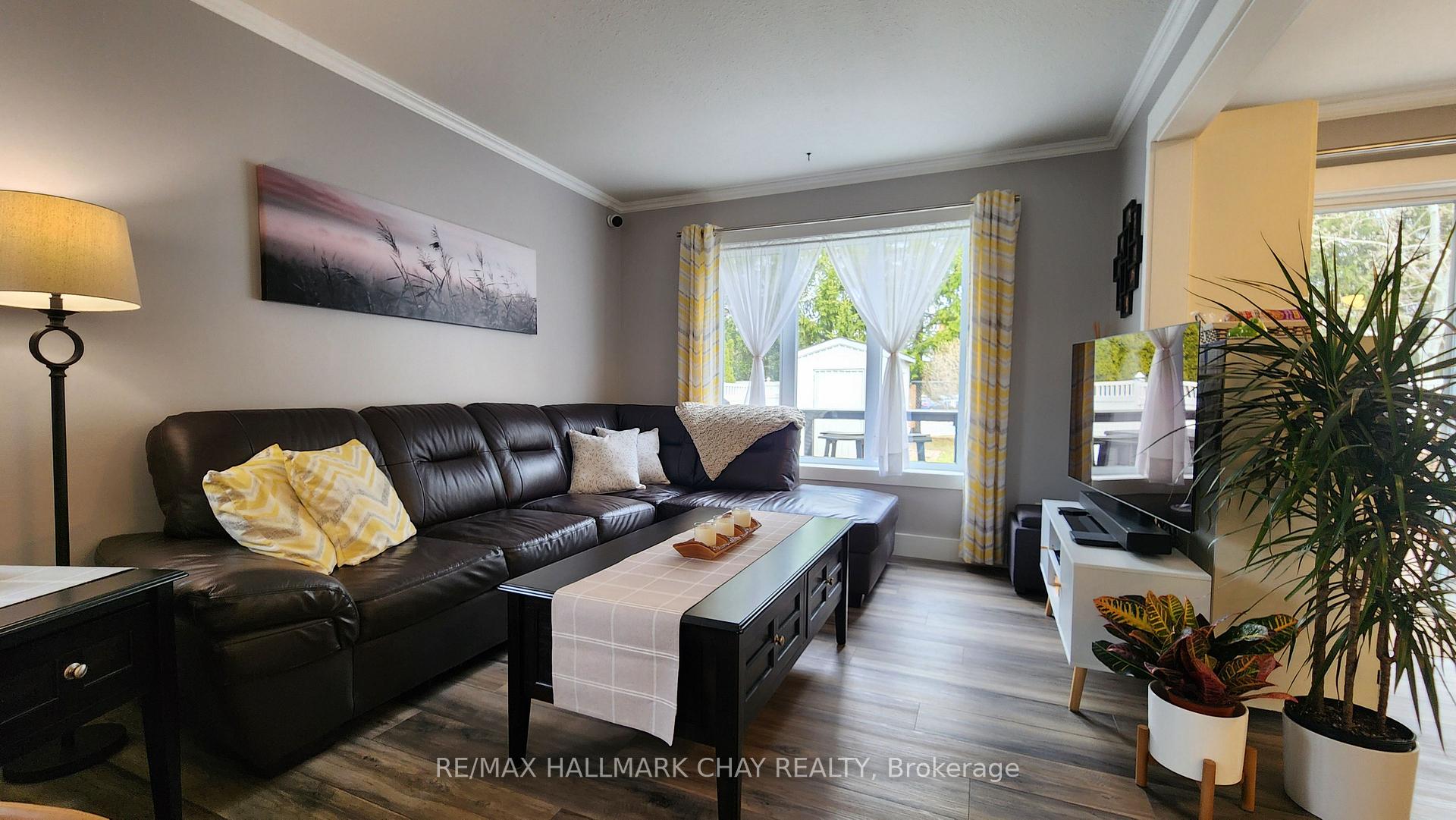 Photo 5 of 168 Sundew Drive, Barrie, Holly — HOMEH