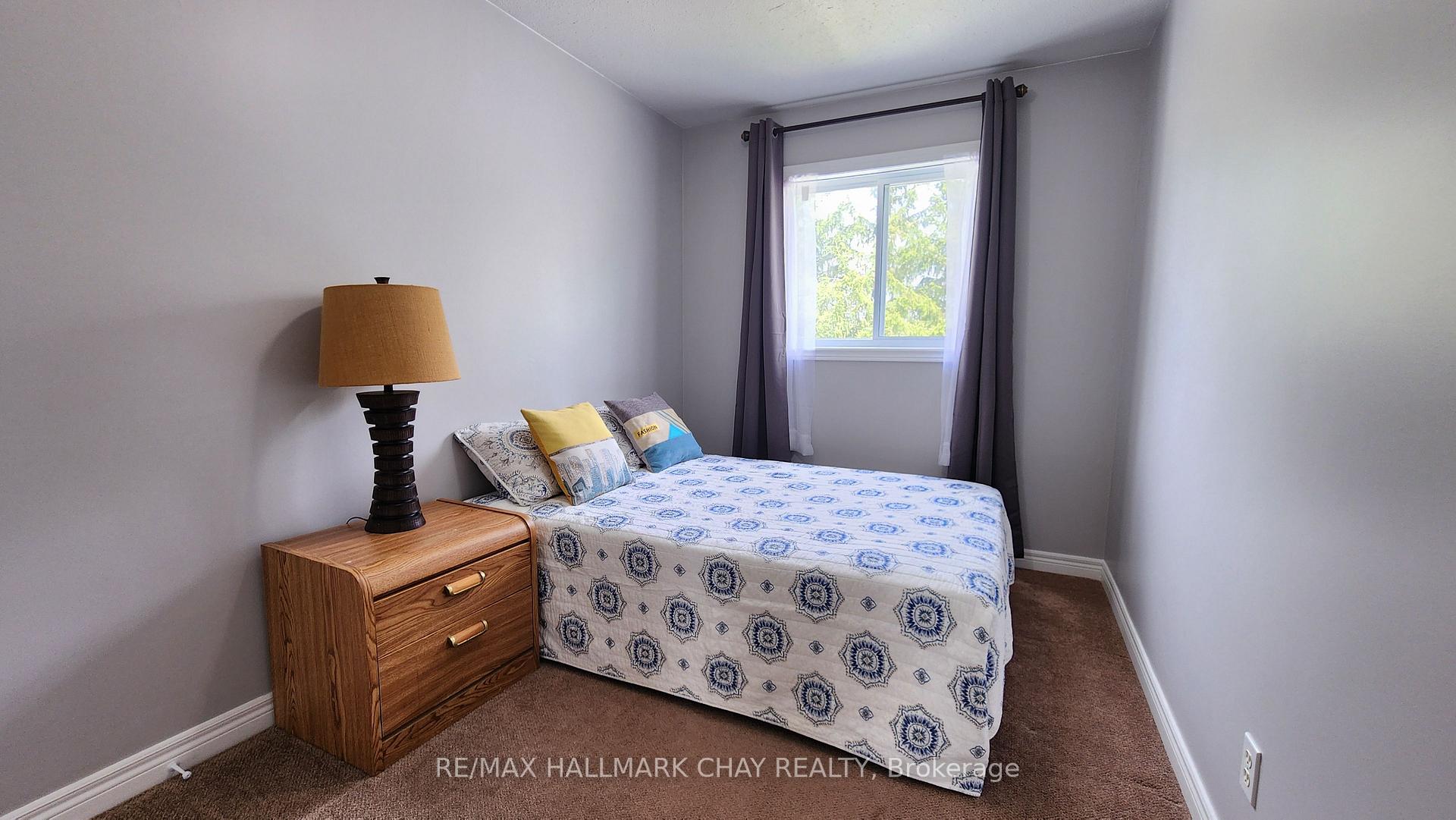 Photo 12 of 168 Sundew Drive, Barrie, Holly — HOMEH