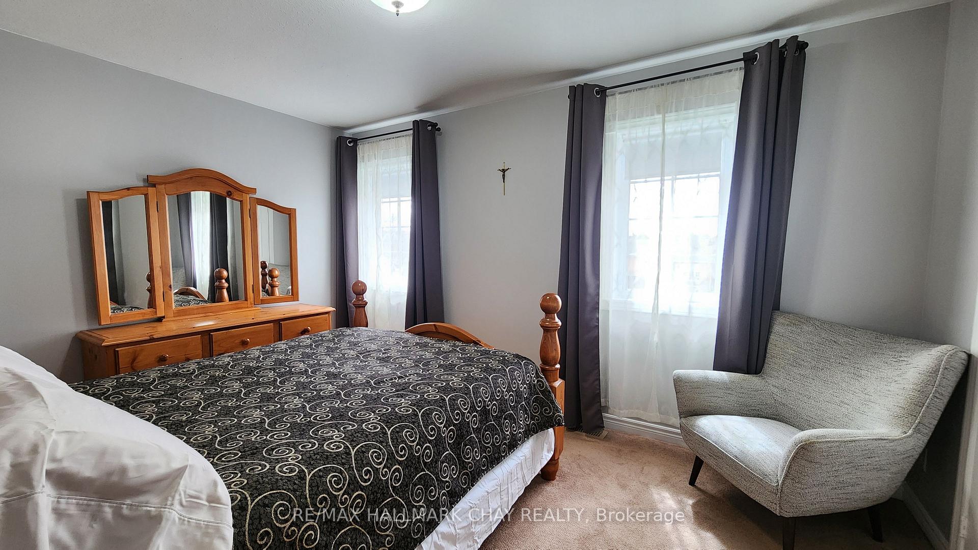 Photo 14 of 168 Sundew Drive, Barrie, Holly — HOMEH