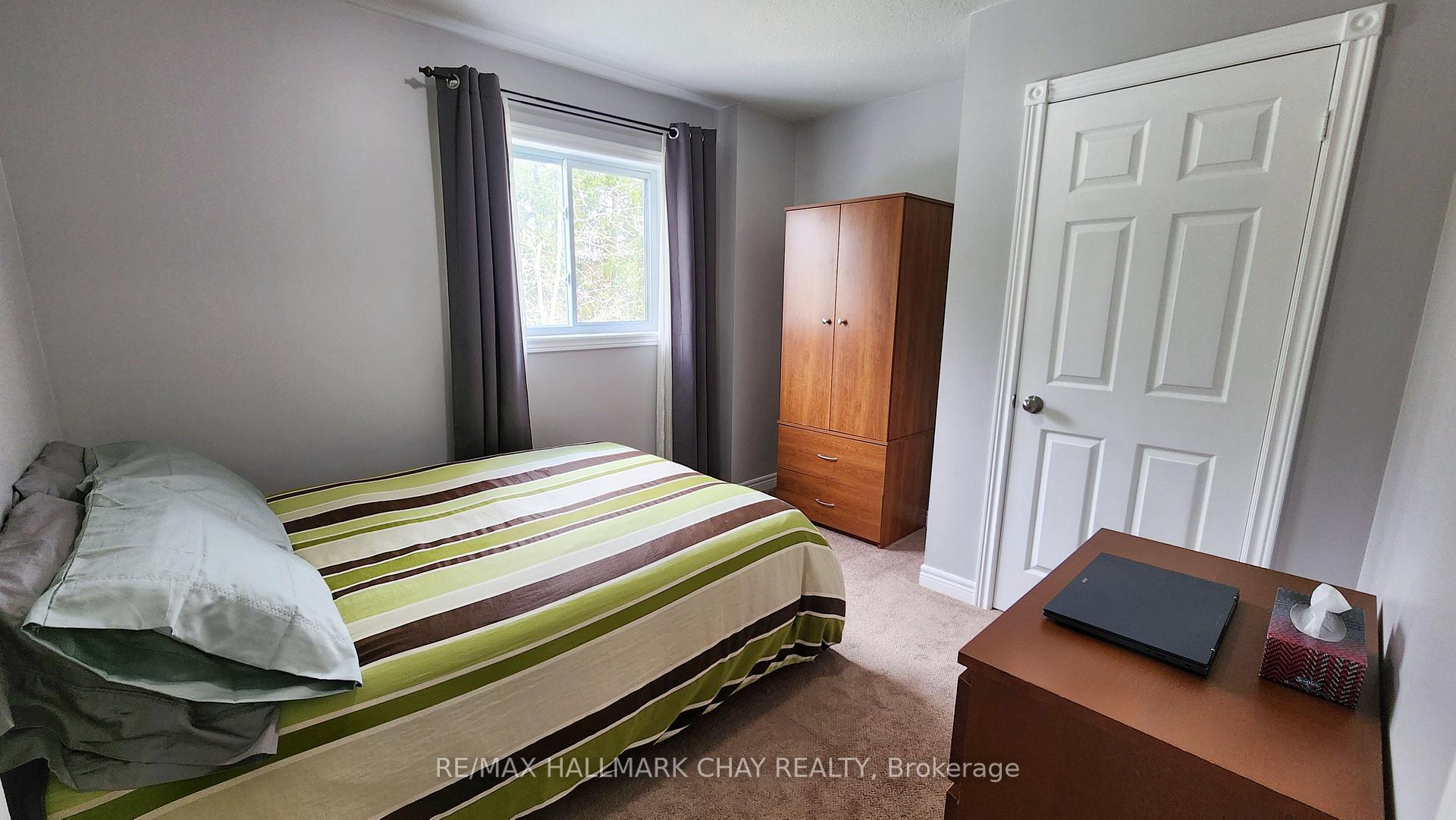 Photo 15 of 168 Sundew Drive, Barrie, Holly — HOMEH