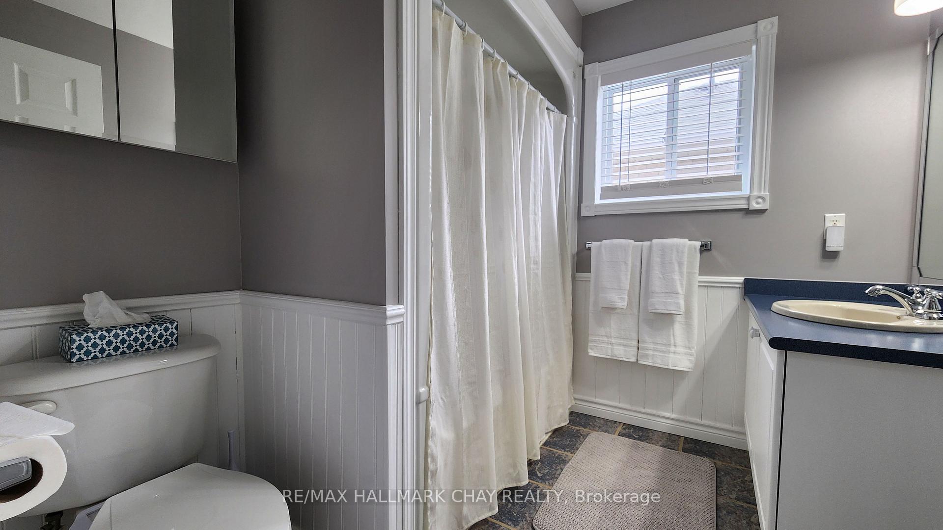 Photo 17 of 168 Sundew Drive, Barrie, Holly — HOMEH