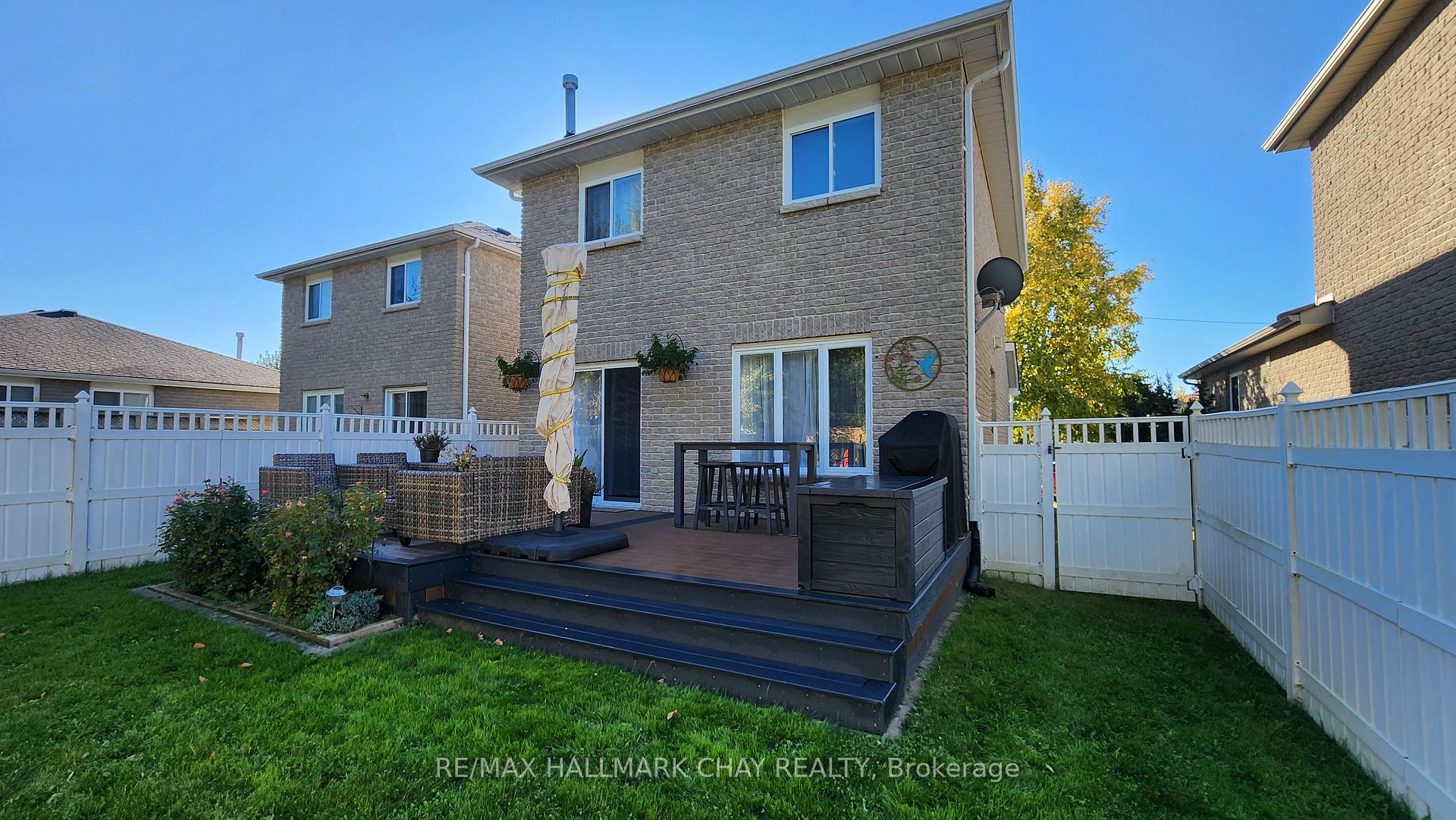 Photo 19 of 168 Sundew Drive, Barrie, Holly — HOMEH
