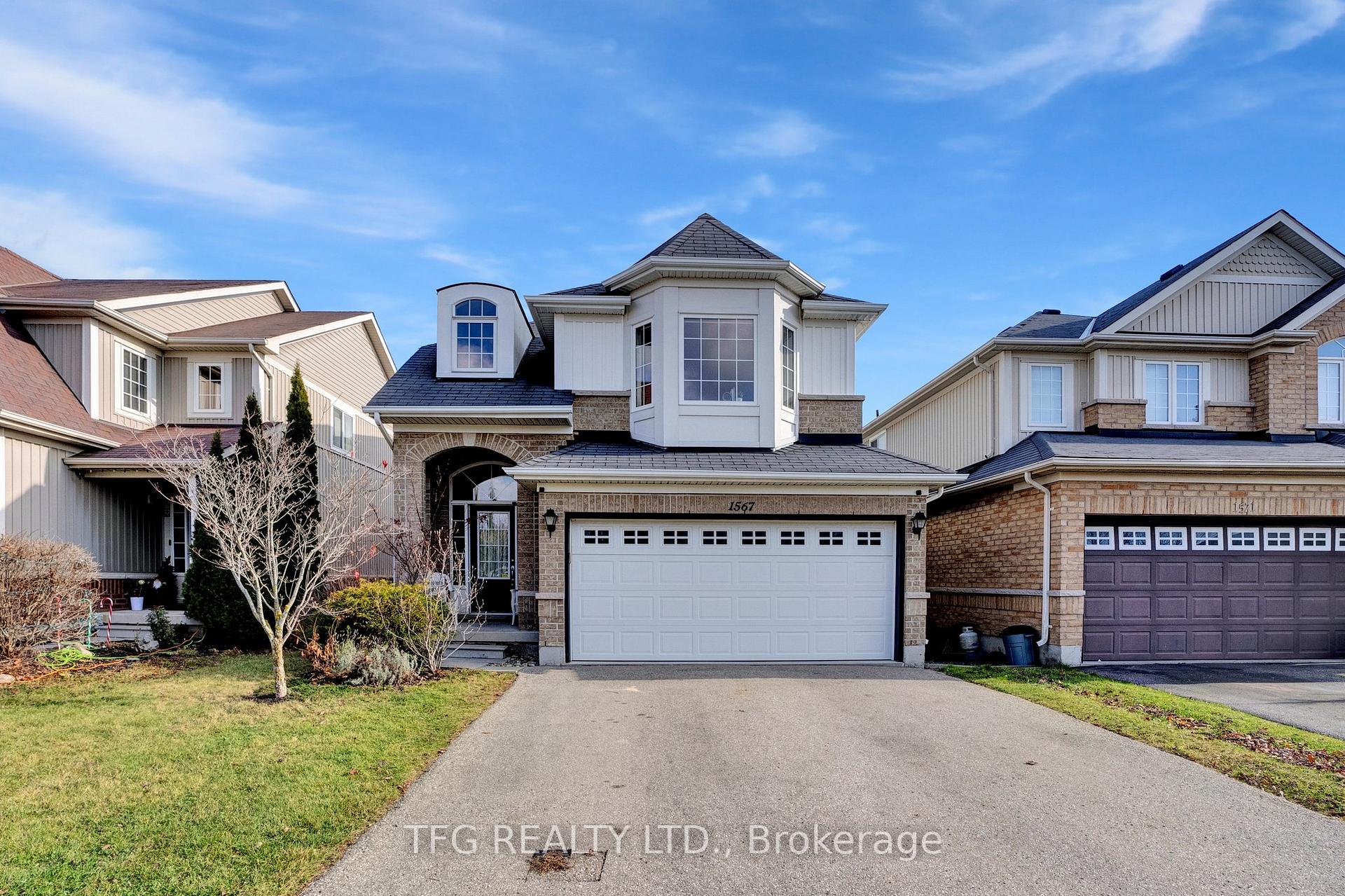 Photo 3 of 1567 Glenbourne Drive, Oshawa, Pinecrest — HOMEH