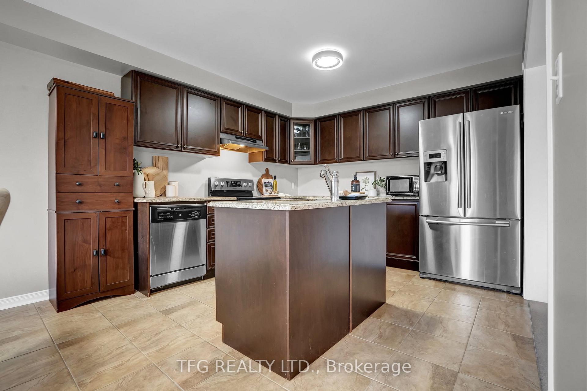 Photo 14 of 1567 Glenbourne Drive, Oshawa, Pinecrest — HOMEH