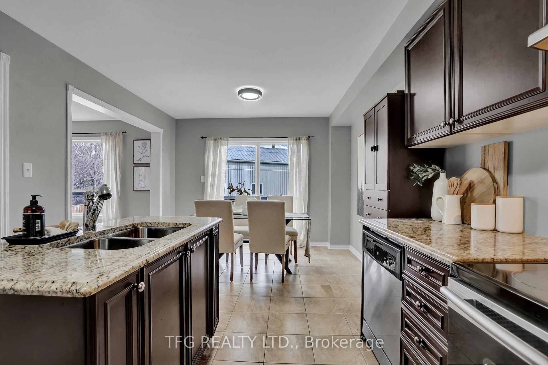 Photo 16 of 1567 Glenbourne Drive, Oshawa, Pinecrest — HOMEH