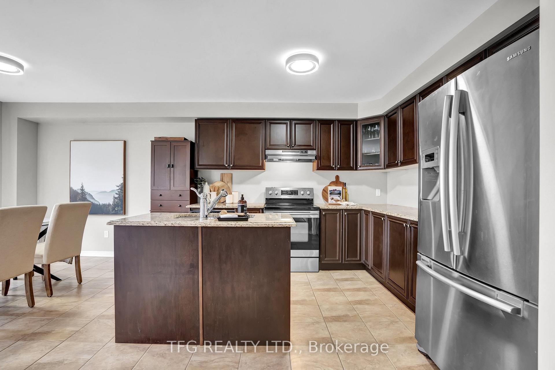 Photo 17 of 1567 Glenbourne Drive, Oshawa, Pinecrest — HOMEH