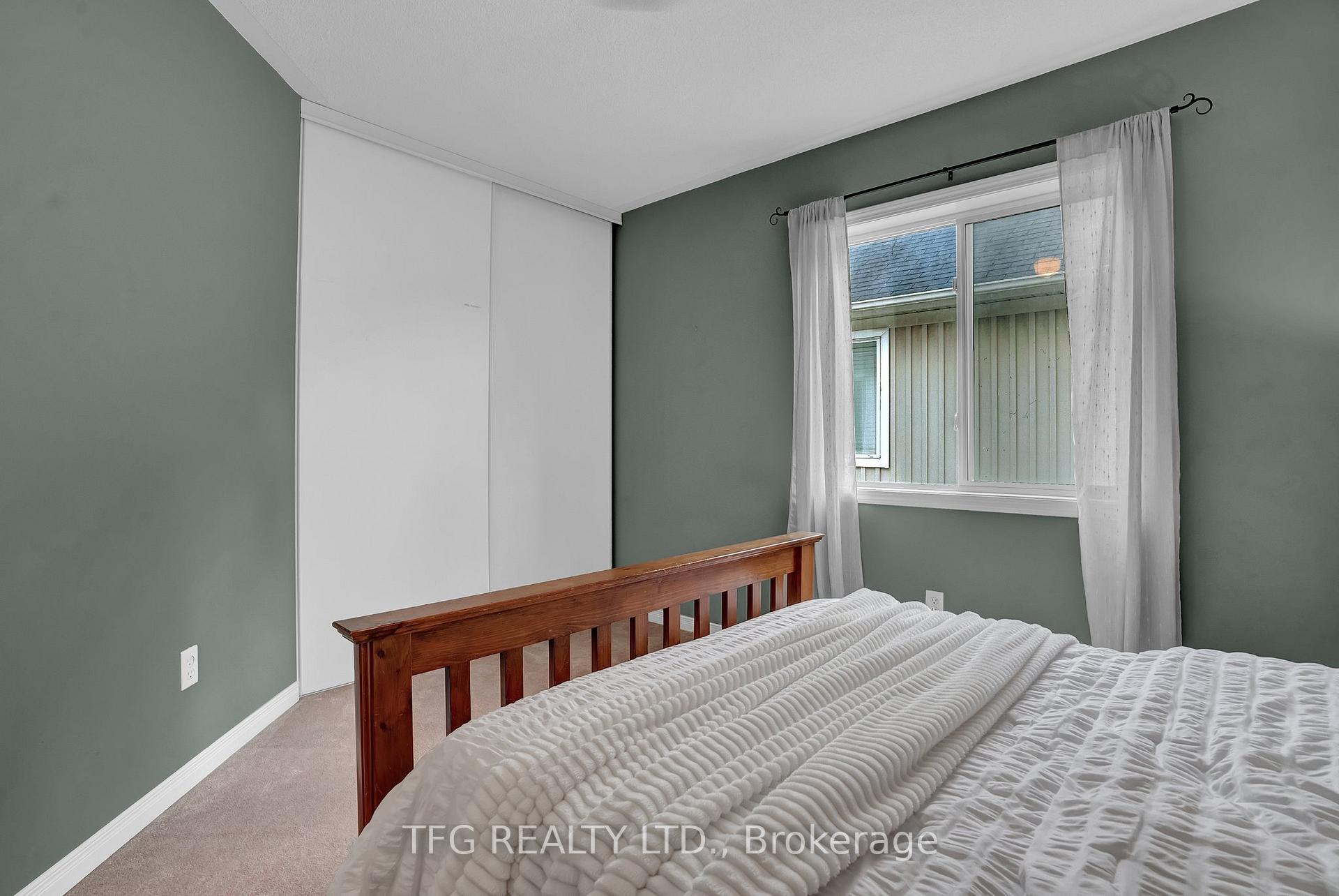 Photo 31 of 1567 Glenbourne Drive, Oshawa, Pinecrest — HOMEH