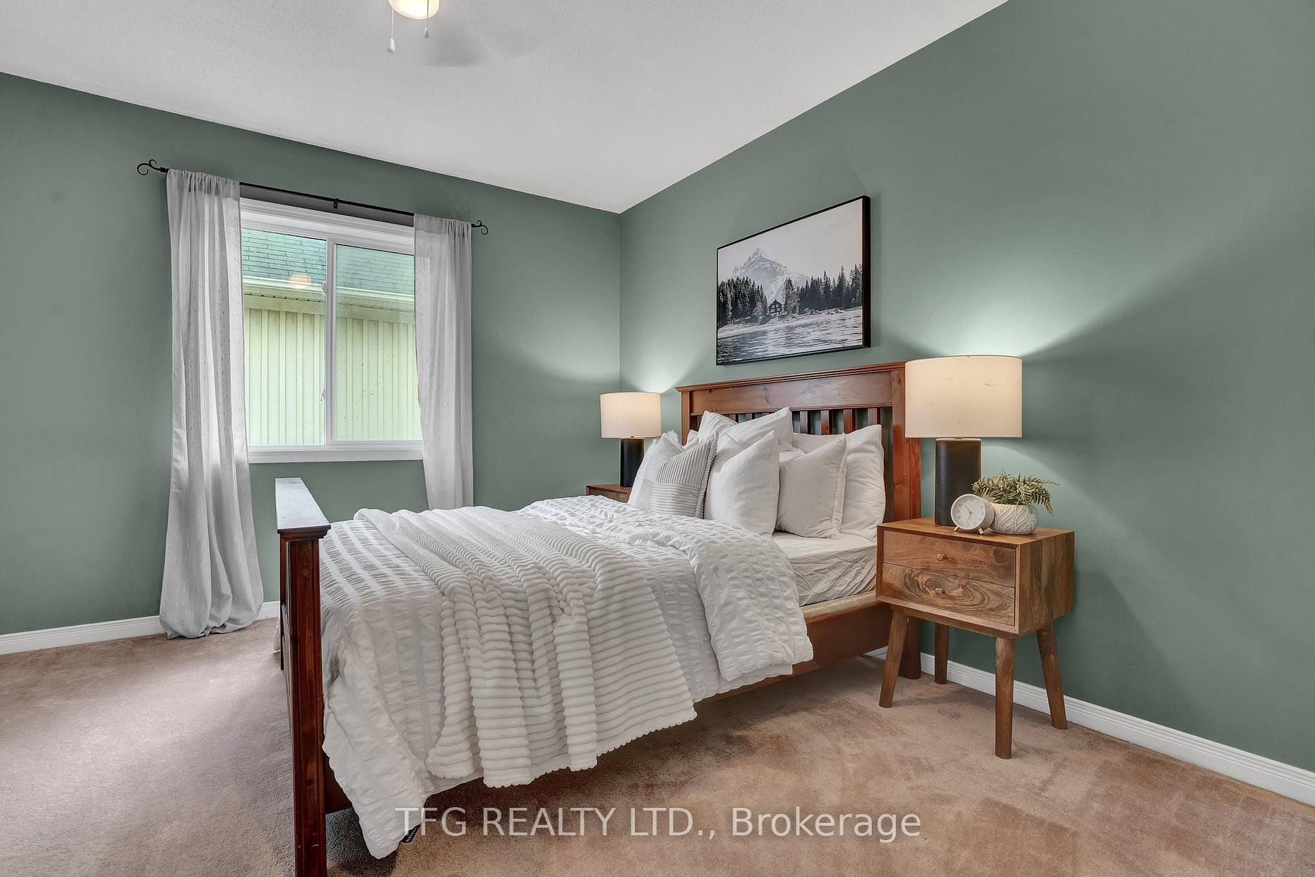 Photo 32 of 1567 Glenbourne Drive, Oshawa, Pinecrest — HOMEH