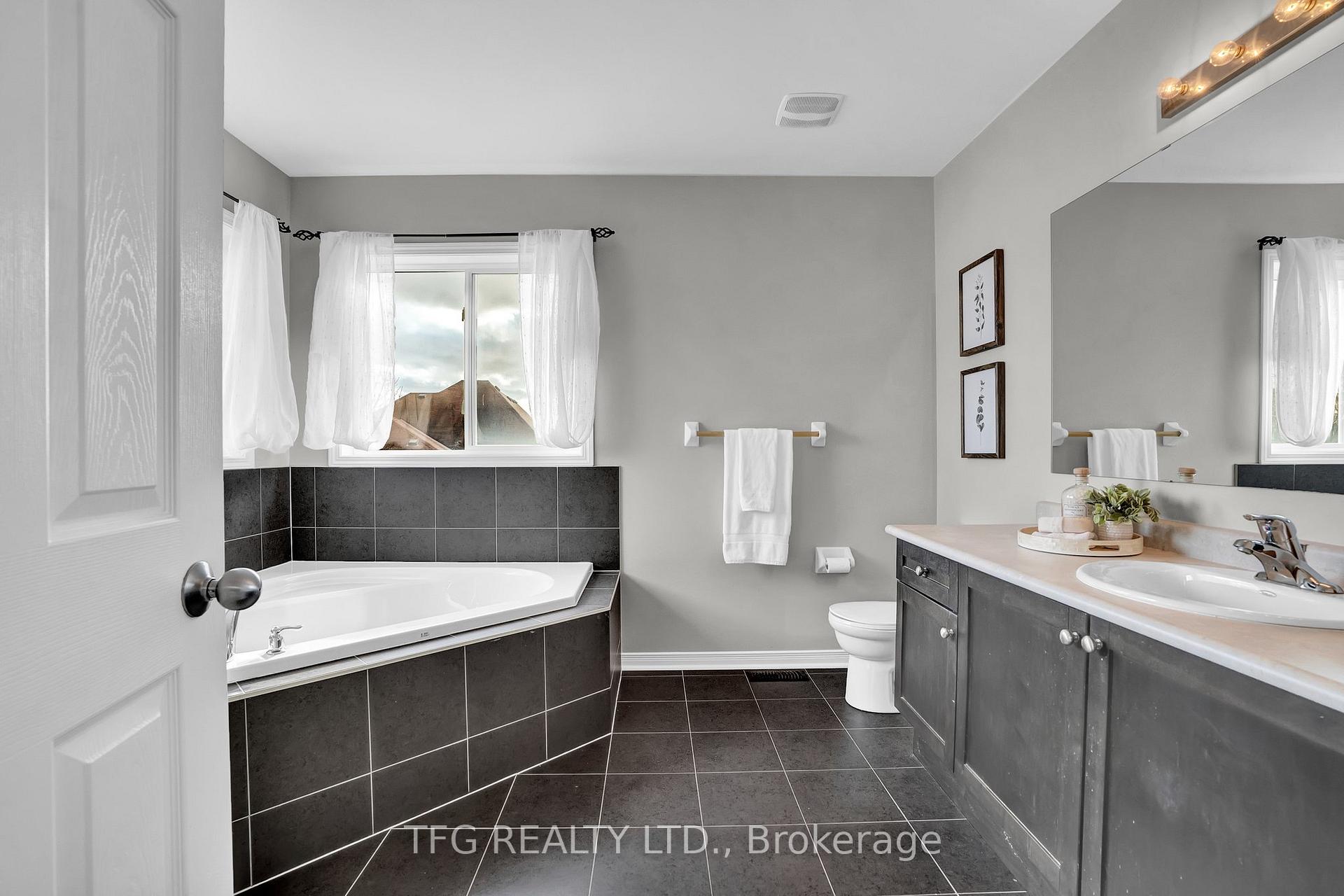 Photo 40 of 1567 Glenbourne Drive, Oshawa, Pinecrest — HOMEH