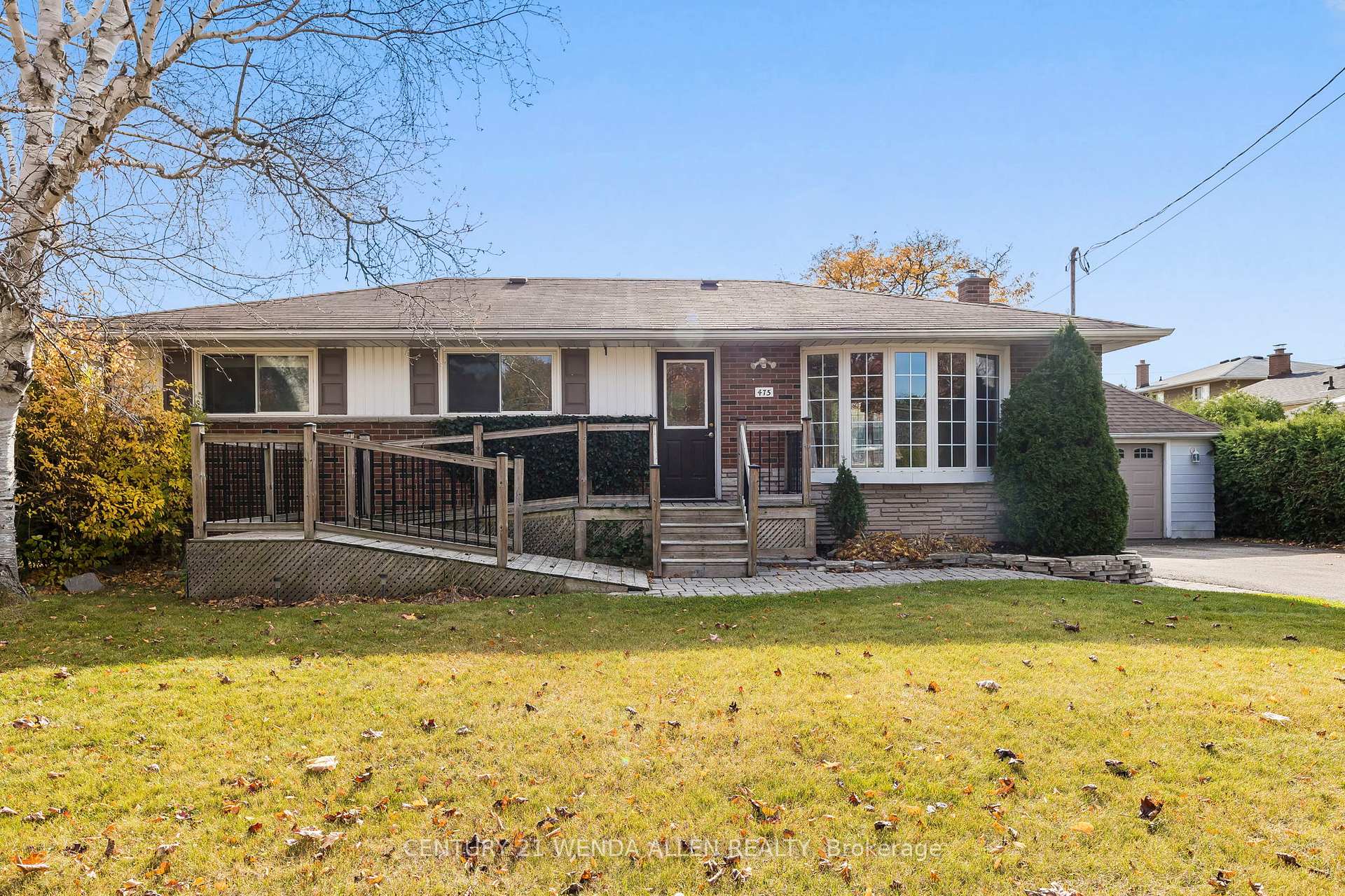 Photo 2 of 475 Humewood Avenue, Oshawa, O'Neill — HOMEH