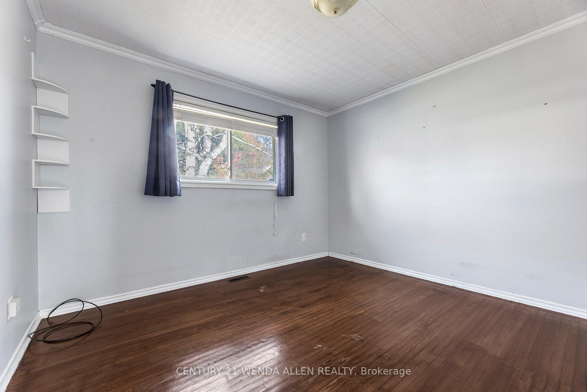 Photo 13 of 475 Humewood Avenue, Oshawa, O'Neill — HOMEH