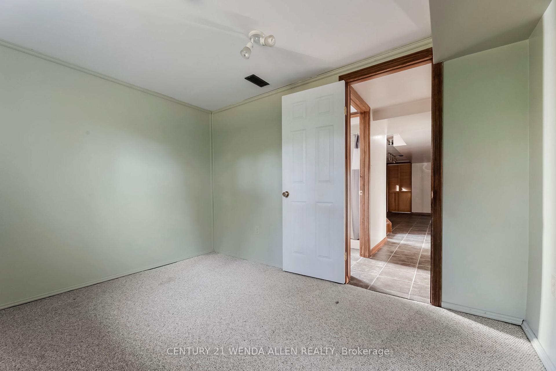 Photo 22 of 475 Humewood Avenue, Oshawa, O'Neill — HOMEH