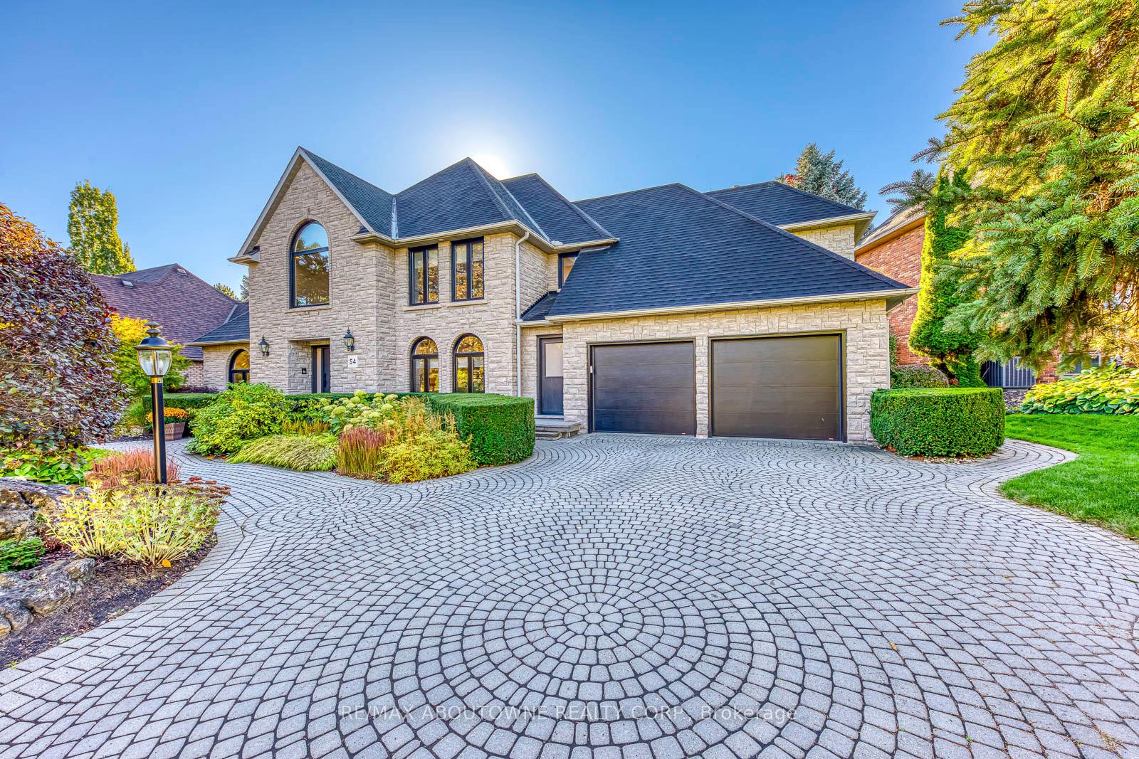 Front of 54 Deerview Avenue