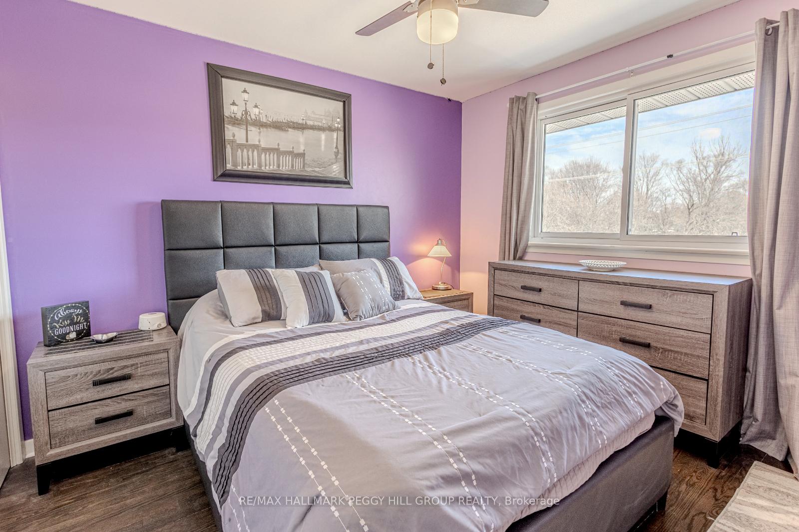 Photo 11 of 233 Grove Street E, Barrie, Wellington — HOMEH