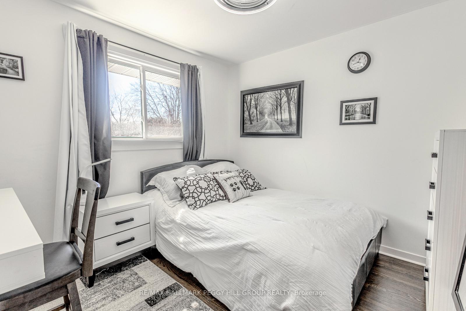 Photo 12 of 233 Grove Street E, Barrie, Wellington — HOMEH