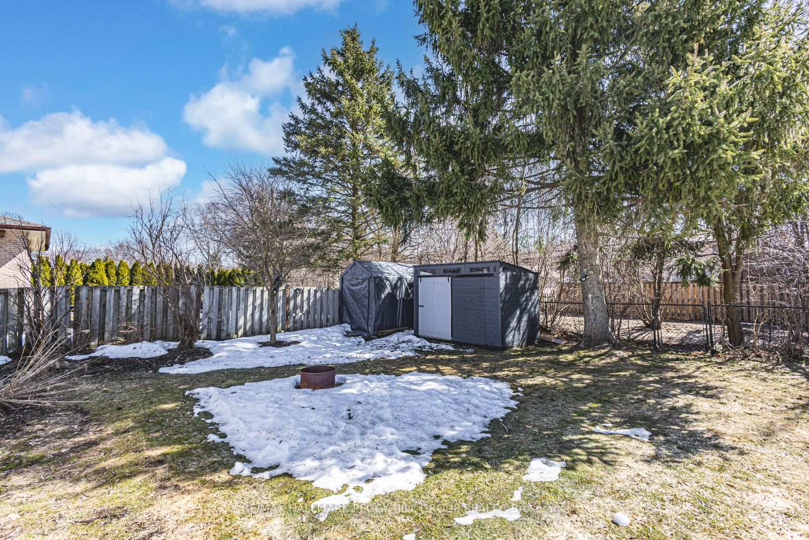 Photo 19 of 233 Grove Street E, Barrie, Wellington — HOMEH