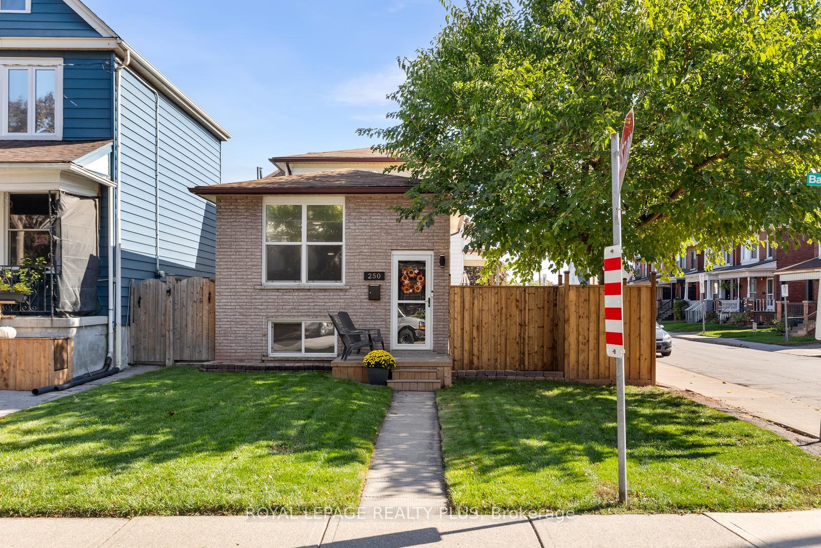 Photo 1 of 250 Balmoral Avenue N, Hamilton, Crown Point — HOMEH
