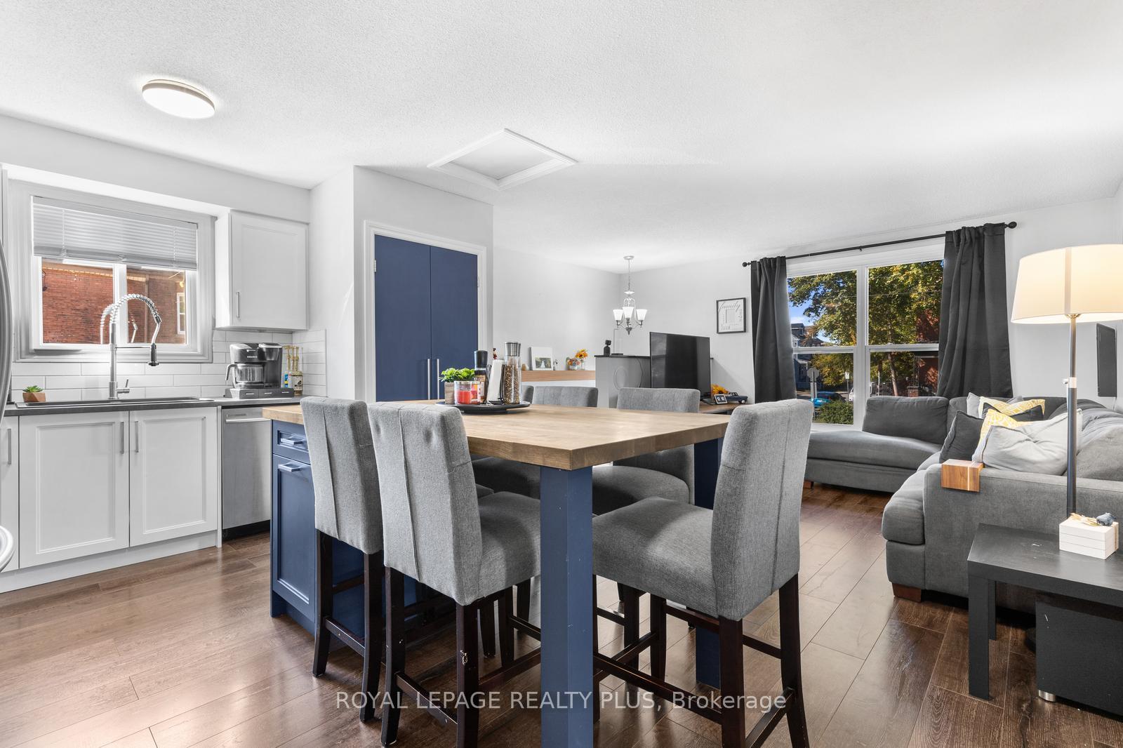 Photo 12 of 250 Balmoral Avenue N, Hamilton, Crown Point — HOMEH