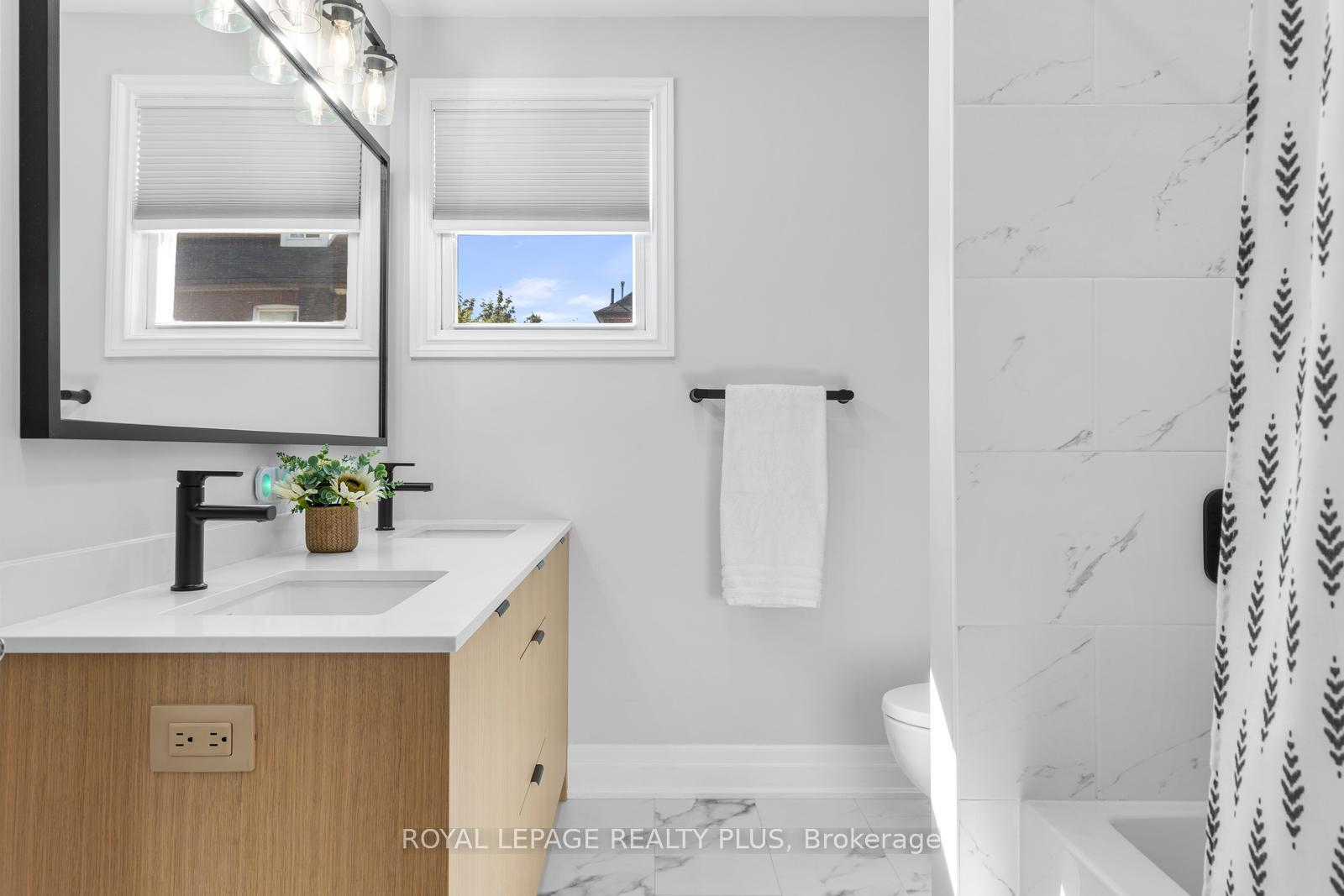 Photo 13 of 250 Balmoral Avenue N, Hamilton, Crown Point — HOMEH