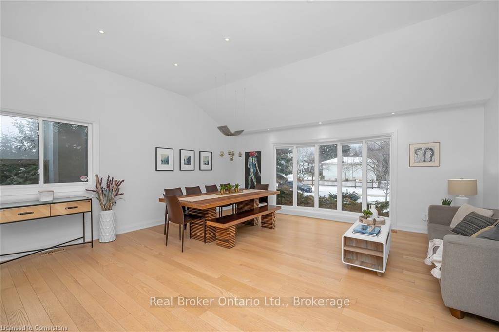 Photo 8 of 508 Donegal Drive, Burlington, Shoreacres — HOMEH