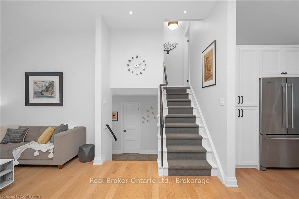 Photo 23 of 508 Donegal Drive, Burlington, Shoreacres — HOMEH