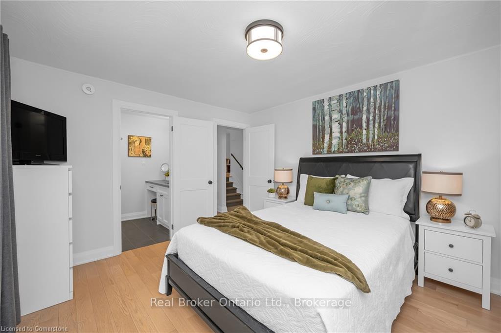 Photo 27 of 508 Donegal Drive, Burlington, Shoreacres — HOMEH