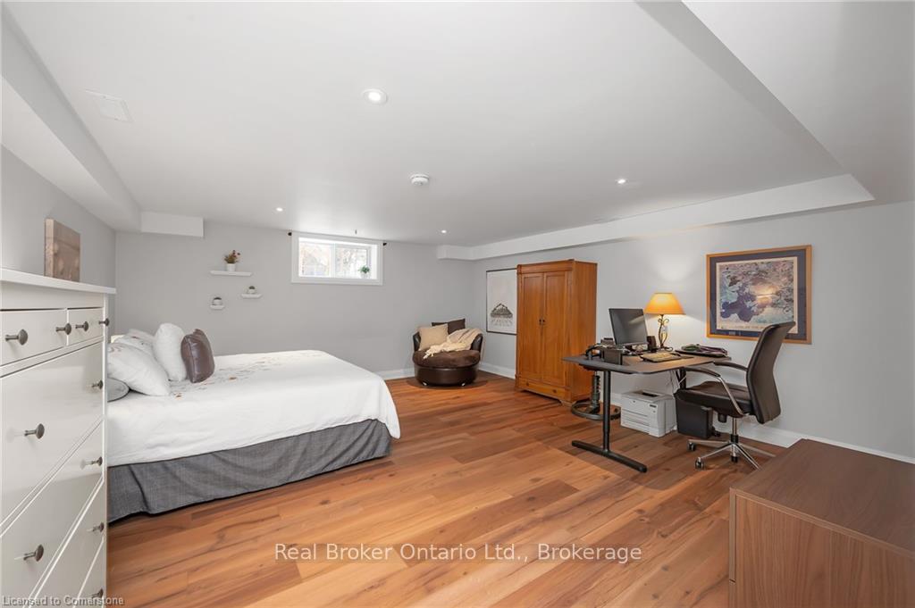 Photo 39 of 508 Donegal Drive, Burlington, Shoreacres — HOMEH