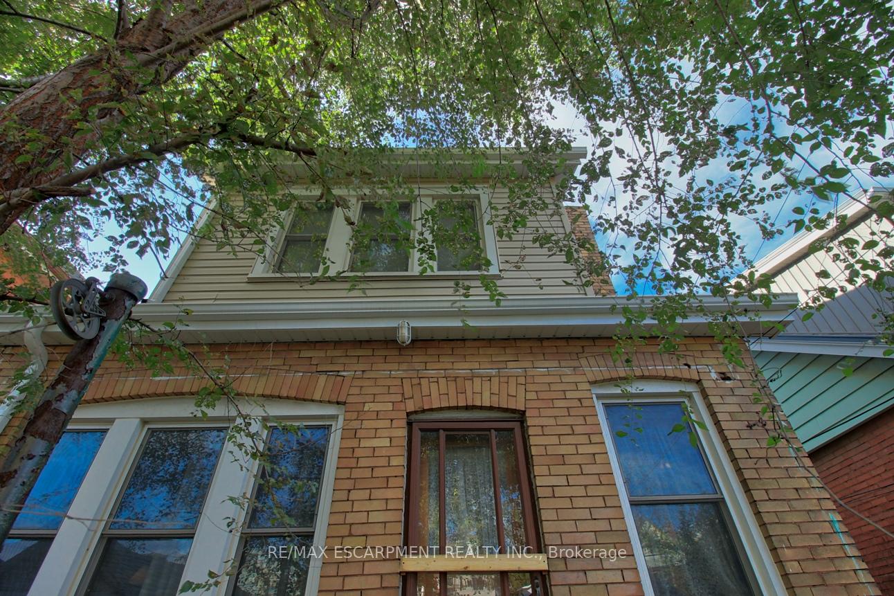 Photo 31 of 112 Kensington Avenue N, Hamilton, Crown Point — HOMEH