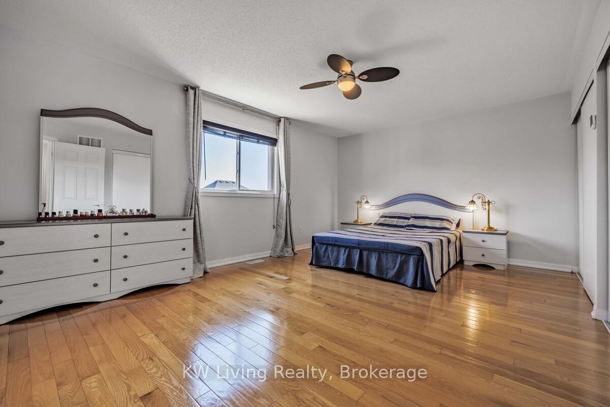 Photo 21 of 17 Charlemagne Avenue, Barrie, Innis-Shore — HOMEH