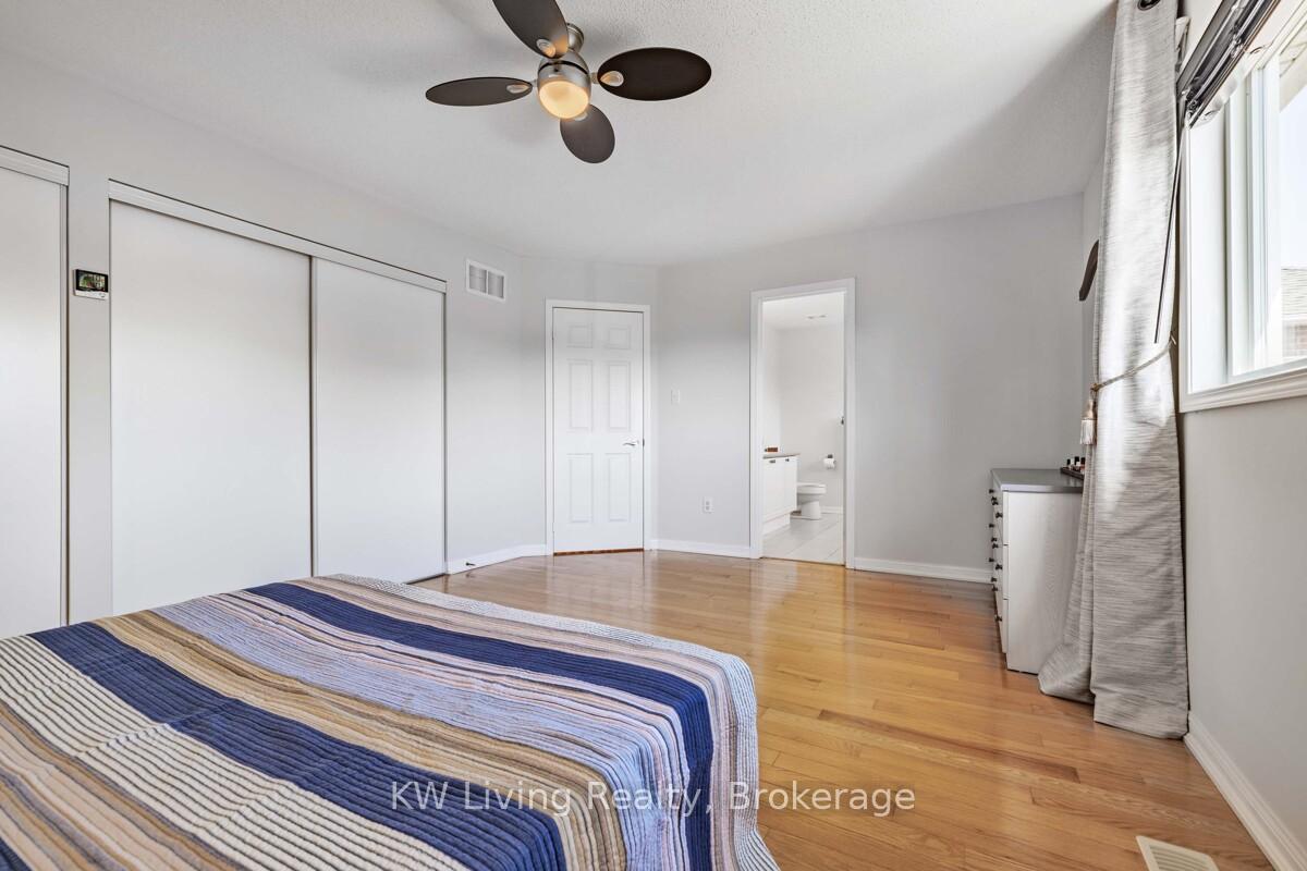 Photo 24 of 17 Charlemagne Avenue, Barrie, Innis-Shore — HOMEH