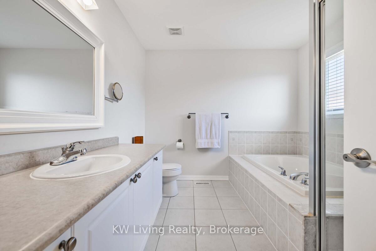 Photo 26 of 17 Charlemagne Avenue, Barrie, Innis-Shore — HOMEH