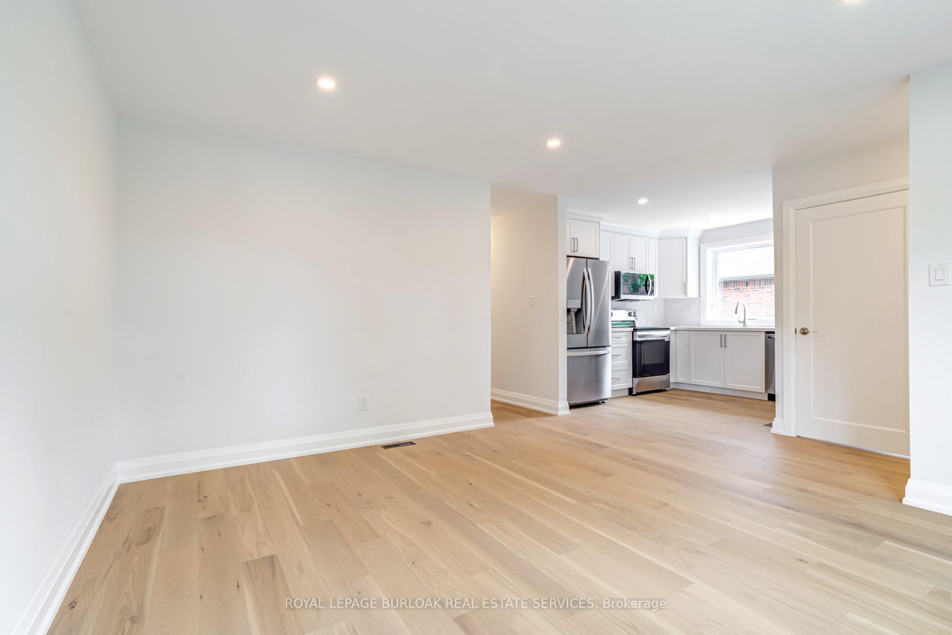 Photo 4 of 63 Fernwood Crescent, Hamilton, Hampton Heights — HOMEH