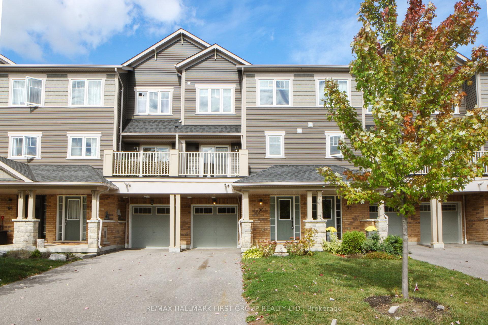 Photo 2 of 90 Tabaret Crescent, Oshawa, Windfields — HOMEH