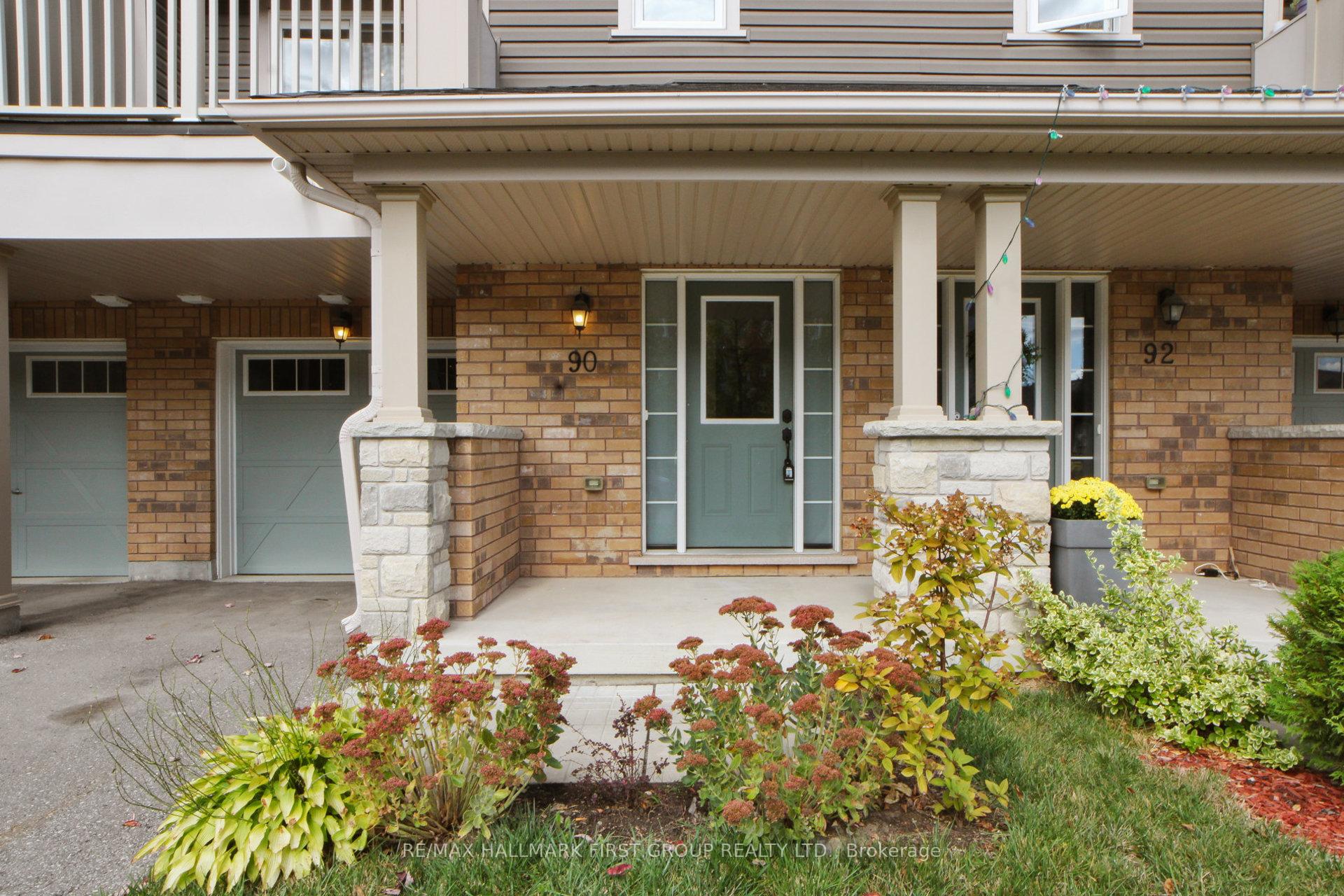 Photo 5 of 90 Tabaret Crescent, Oshawa, Windfields — HOMEH