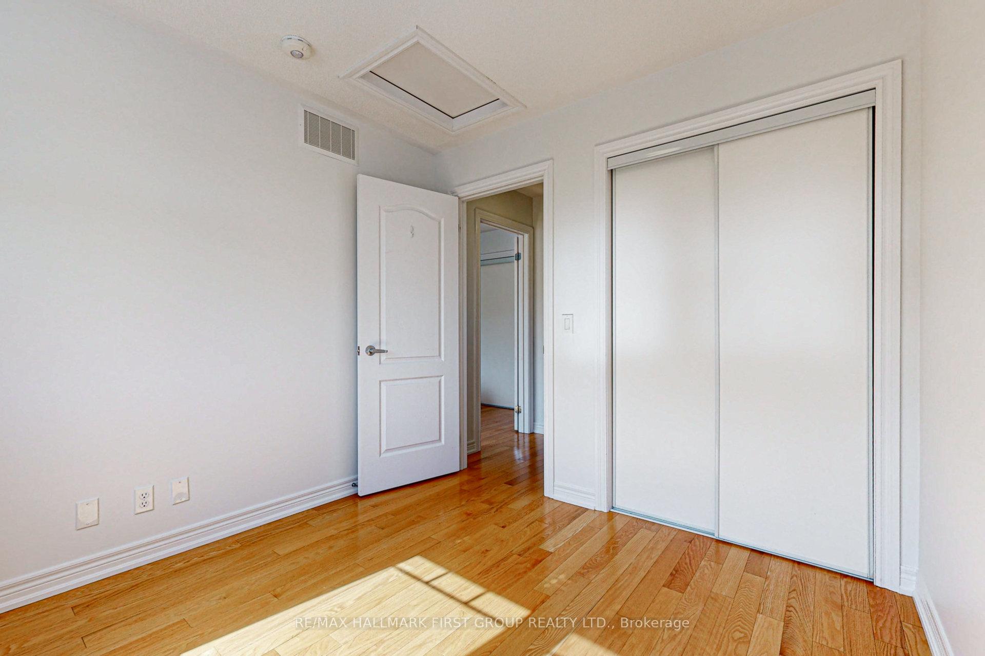 Photo 27 of 90 Tabaret Crescent, Oshawa, Windfields — HOMEH