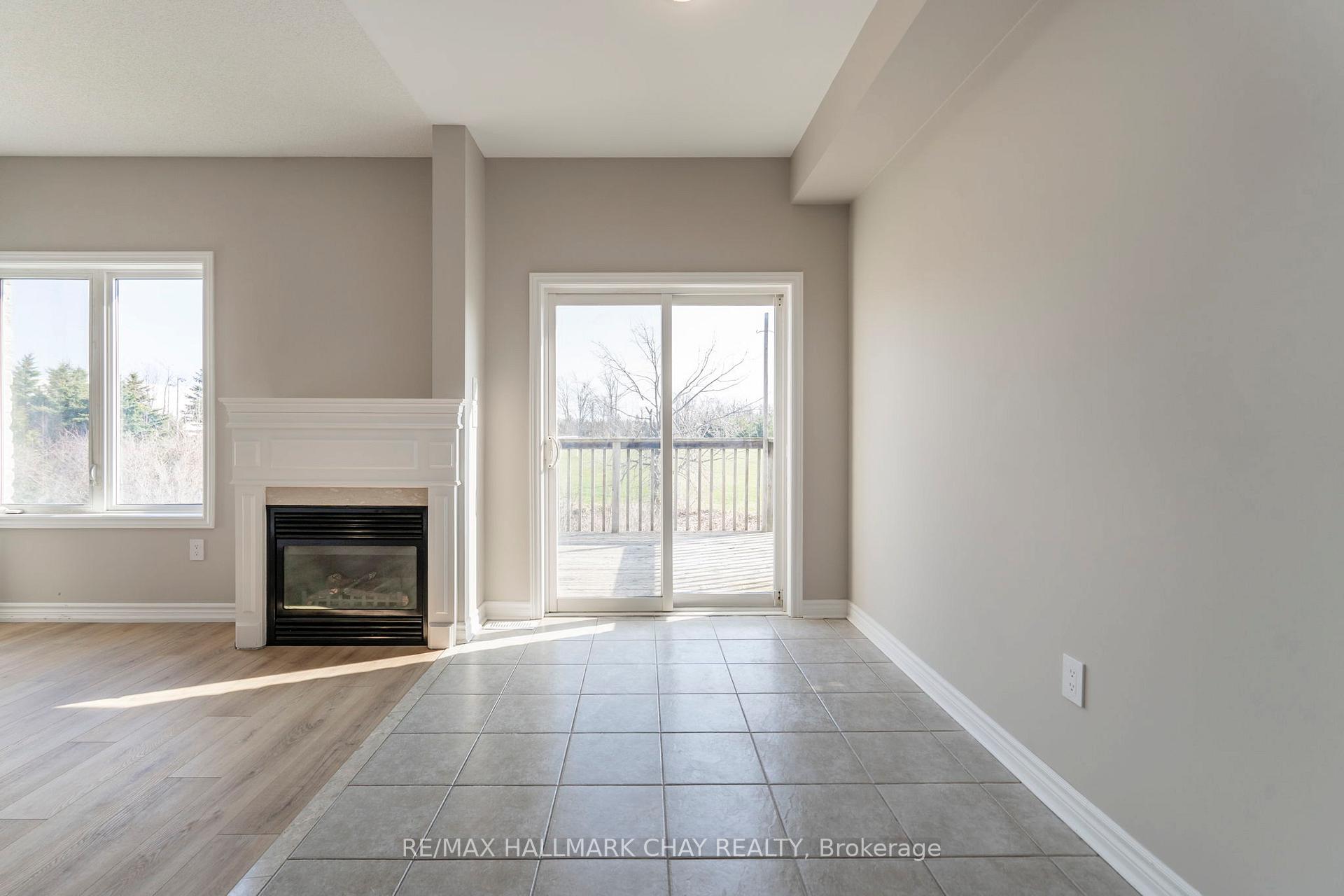 Photo 7 of 22 Arch Brown Court, Barrie, East Bayfield — HOMEH