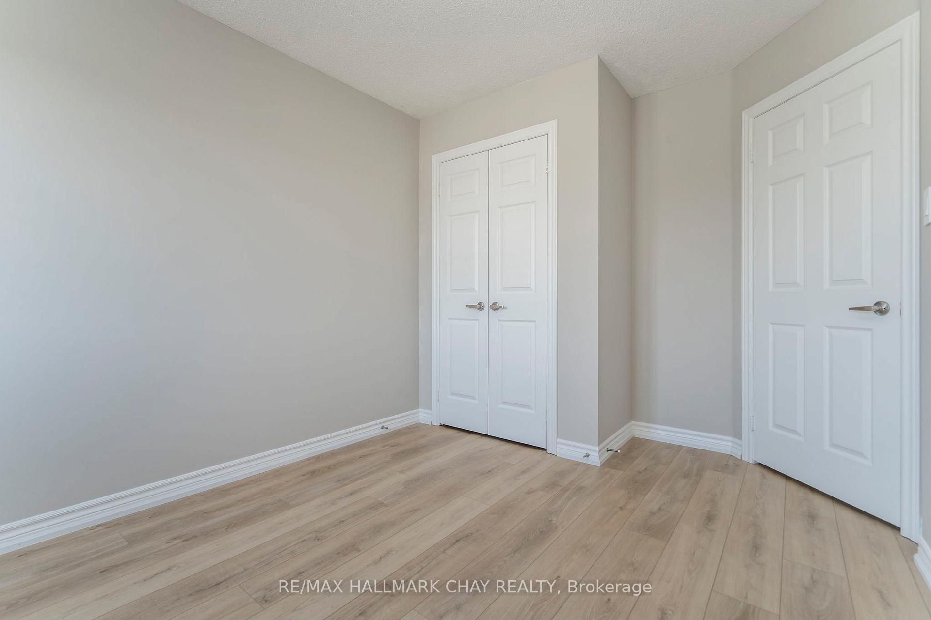 Photo 26 of 22 Arch Brown Court, Barrie, East Bayfield — HOMEH