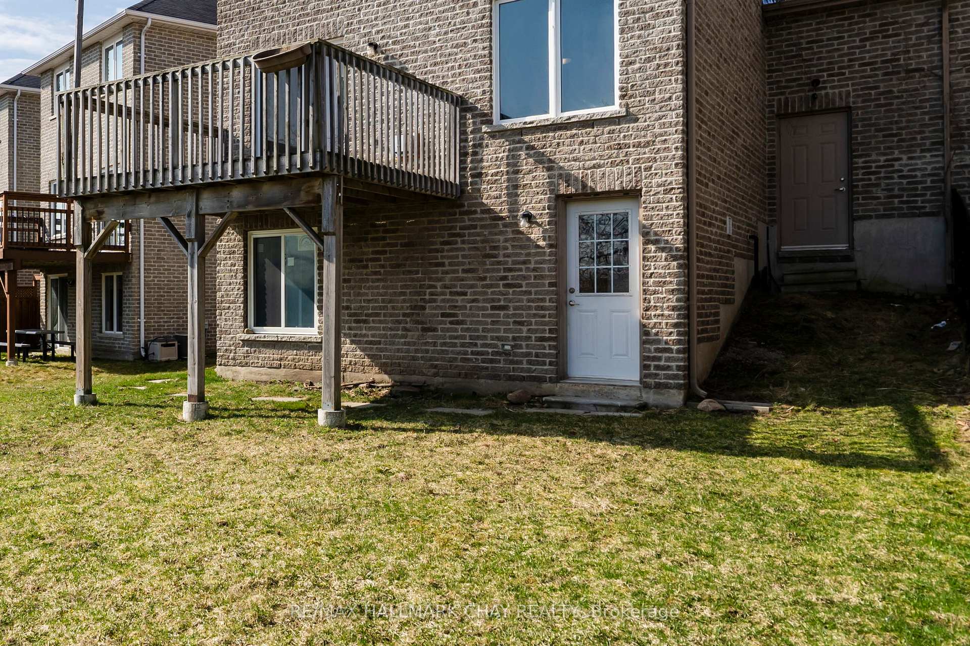 Photo 27 of 22 Arch Brown Court, Barrie, East Bayfield — HOMEH