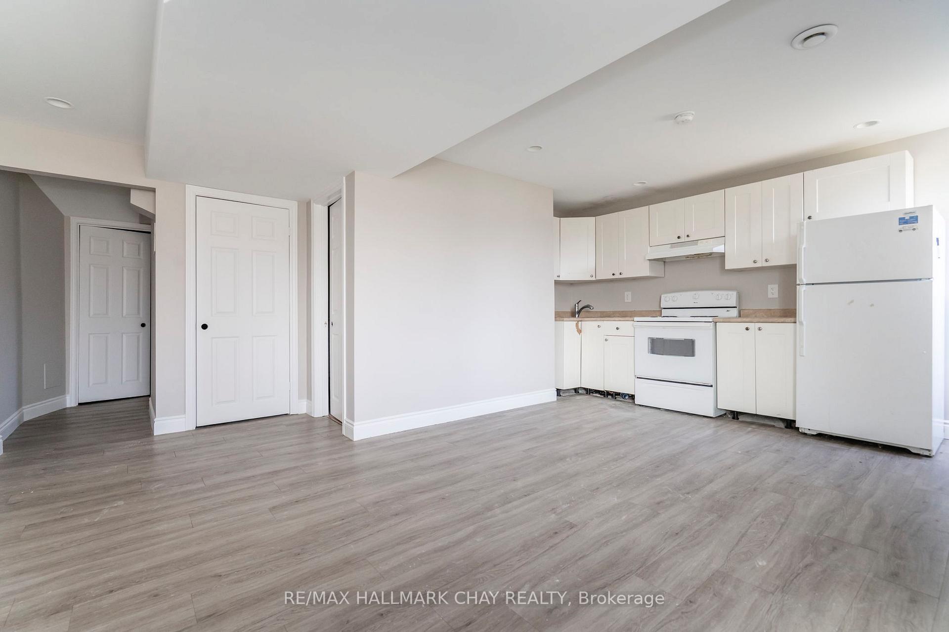 Photo 29 of 22 Arch Brown Court, Barrie, East Bayfield — HOMEH