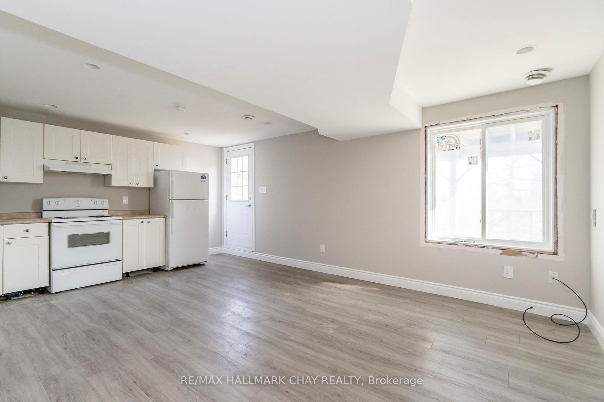 Photo 33 of 22 Arch Brown Court, Barrie, East Bayfield — HOMEH