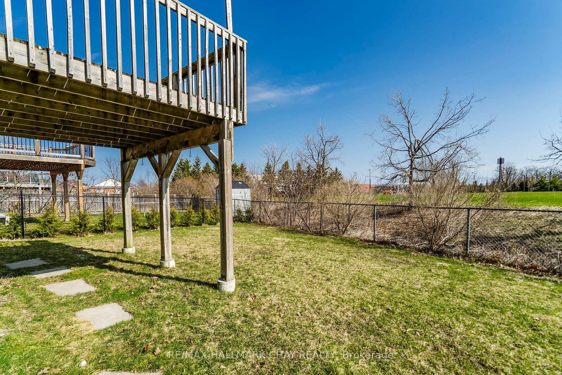 Photo 42 of 22 Arch Brown Court, Barrie, East Bayfield — HOMEH