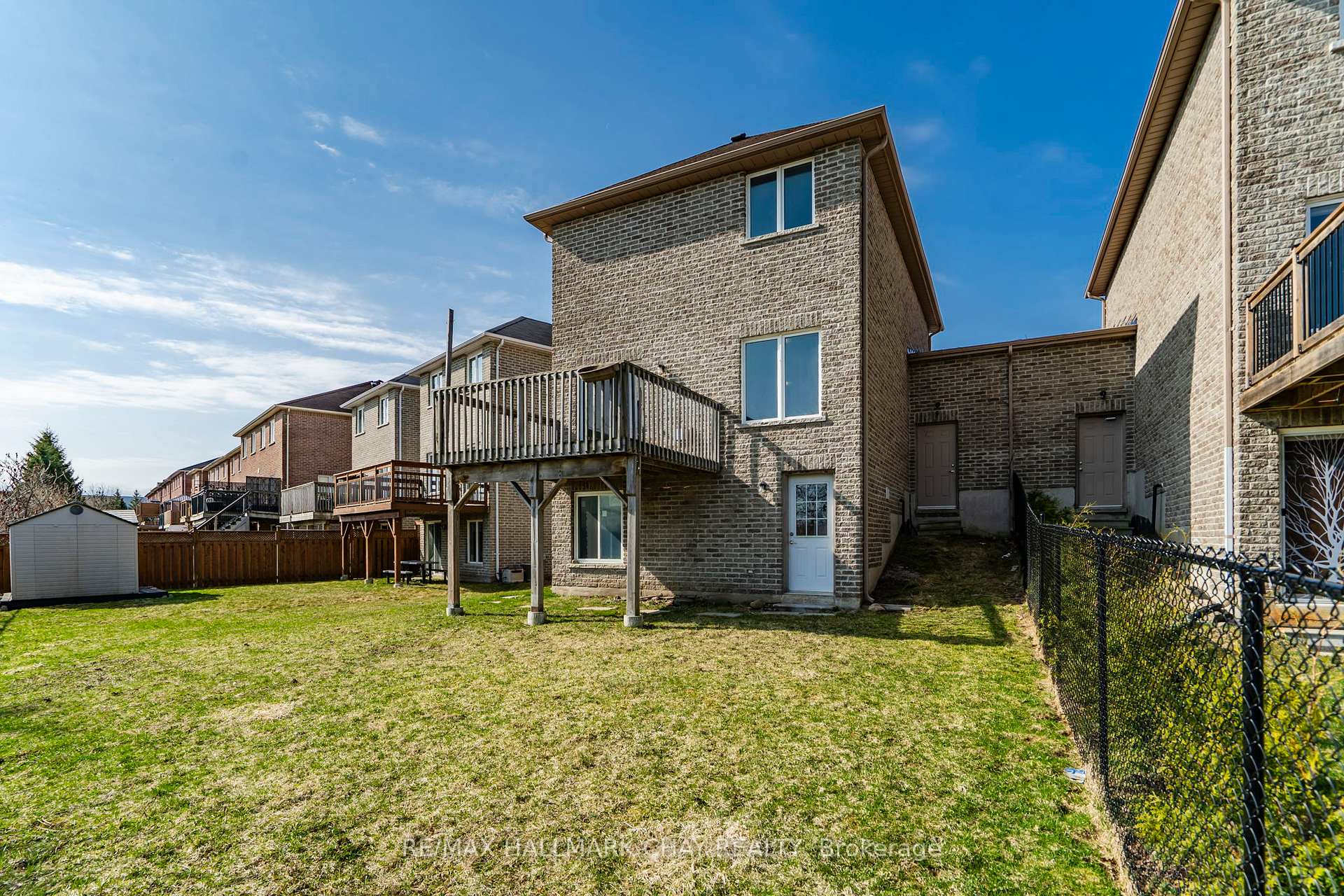 Photo 44 of 22 Arch Brown Court, Barrie, East Bayfield — HOMEH