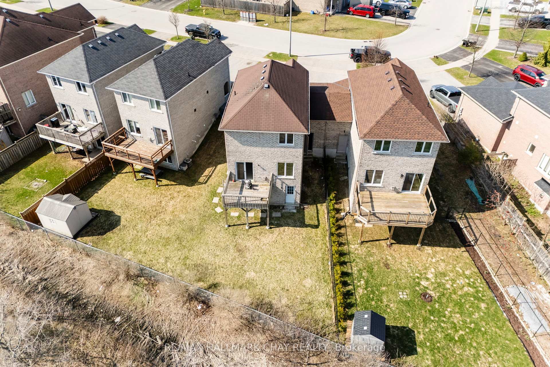 Photo 46 of 22 Arch Brown Court, Barrie, East Bayfield — HOMEH