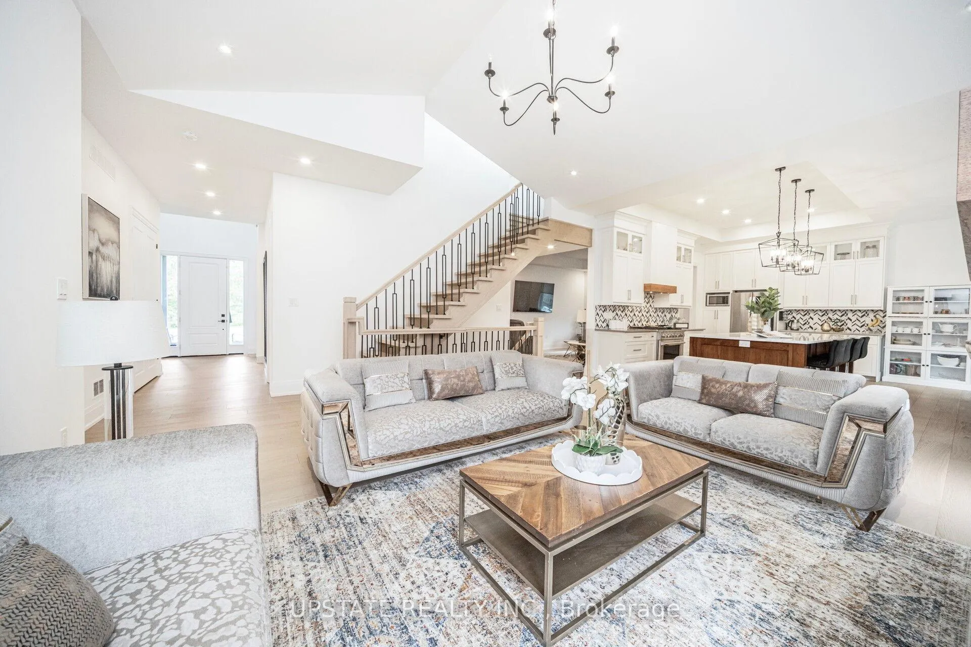 Photo 11 of 656 Bush Street, Caledon, Rural Caledon — HOMEH