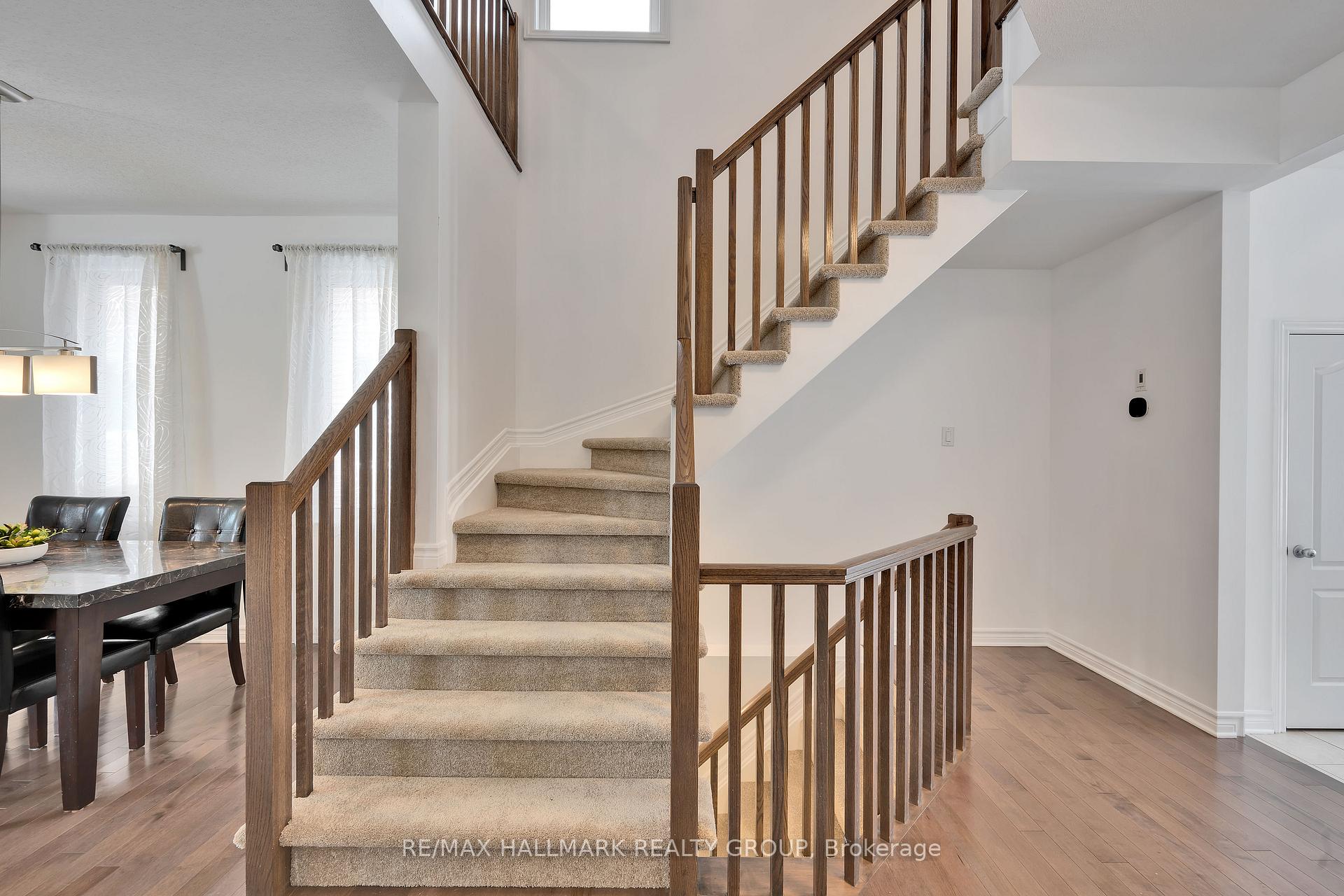 Photo 8 of 1111 Cobble Hill Drive S, Ottawa, Barrhaven - Cedargrove/Fraserdale — HOMEH