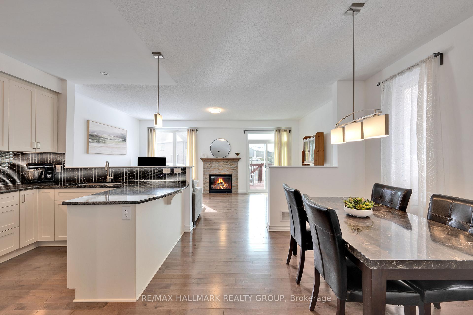 Photo 9 of 1111 Cobble Hill Drive S, Ottawa, Barrhaven - Cedargrove/Fraserdale — HOMEH