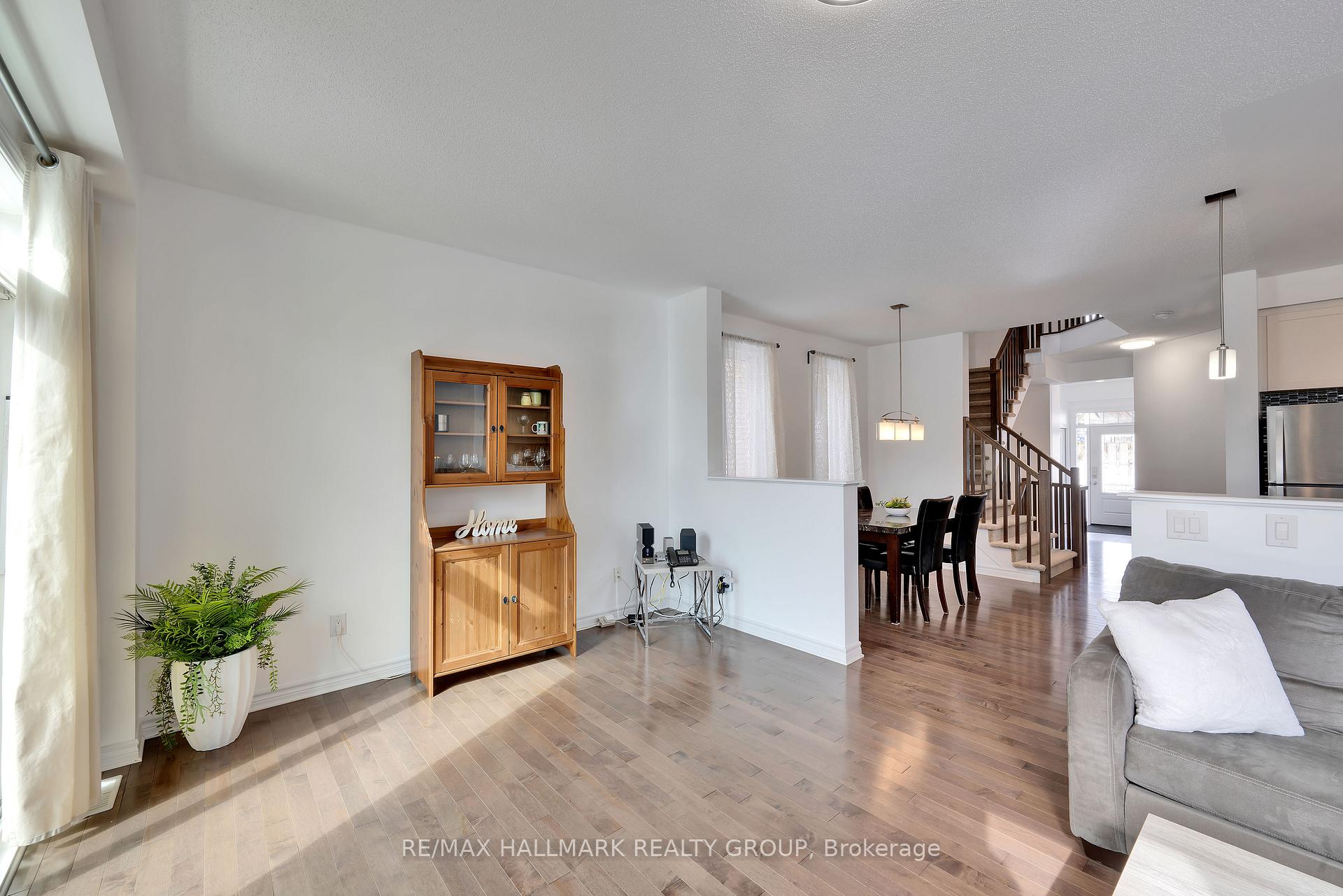 Photo 17 of 1111 Cobble Hill Drive S, Ottawa, Barrhaven - Cedargrove/Fraserdale — HOMEH
